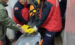 Asansör boşluğuna düşen adam itfaiye ekiplerince kurtarıldı