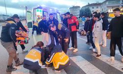 Dengesini kaybeden motokurye yola savruldu