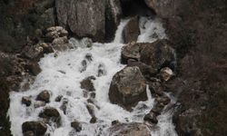Derebucak'ta kuruyan Düden Şelalesi yeniden akmaya başladı