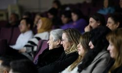 'Git Başımdan' oyunu sanatseverlerle buluştu