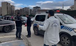 Kadın öğretmen okul önünde silahlı saldırıya uğradı