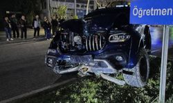 Kamyonet refüje çıktı: 2 yaralı