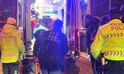 Kar yağışı kazayı beraberinde getirdi: Motokurye yaralandı