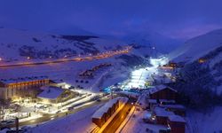 Kayak keyfi sürüyor