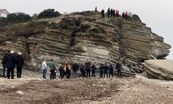 Kayıp olan kadın kayalıklarda ölü bulundu