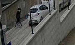 Kaza yapan sürücülerin kavgası kameralara yansıdı