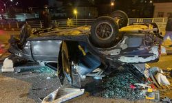 Kazada hurdaya dönen araçtan yara almadan kurtuldu