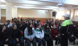 Lise öğrencilerine hayat kurtaran trafik eğitimi