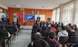 Ortaokul öğrencilerine 'dijital güvenlik' eğitimi