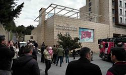 Polisevinde yangın paniği