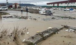 Sağanak yağış nedeniyle Kepez çayı taştı