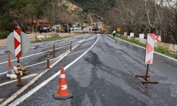 Sınırında çöken yol ulaşıma kapandı