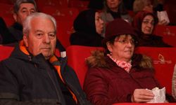 Yarım asırlık çiftler sinemada buluştu