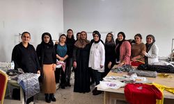 Yüksekova'da kadınlar dikiş-nakış kursuyla hem meslek ediniyor hem sosyalleşiyor