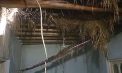 Yüksekova'da korkutan yangın: Bir aile evsiz kaldı