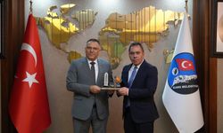 Rektör Gürel'den Kars Belediye Başkanı Senger'e Ziyaret