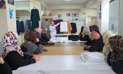 Iğdır Halk Eğitim Kurslarına Yoğun İlgi: 5 Bin Liralık Abiye 1200 Liraya Dikiliyor