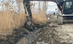 Tuzluca’da Tarımın “Can Damarı” Yenileniyor: 10 Kilometrelik Hat Temizleniyor