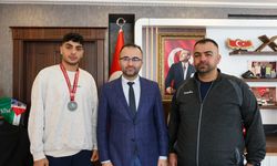 Iğdırlı Boksör Mert Aybuğa Türkiye İkincisi Oldu