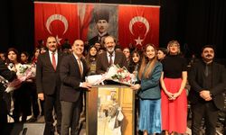 Vali Taşolar ve Eşi “Kim Var?” Sanat Etkinliğine Katıldı