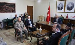 M. Fırat Taşolar Tuzluca Kaymakamlığı’nı Ziyaret Etti