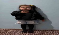 3 yaşındaki Avzem Türkeli'den duygulandıran İstiklal Marşı performansı