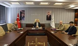 Sınır Hattında Güvenlik Zirvesi: Vali Taşolar Kritik Toplantıya Katıldı