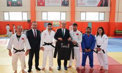 Vali Taşolar’dan Genç Judoculara Yakın Markaj: “Azminiz Gurur Verici”