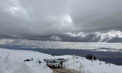 Ağrı Dağı'nda kaybolan dağcı için arama çalışması başlatıldı