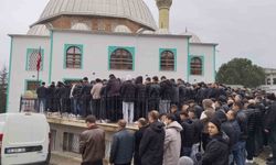 Feci kazada hayatını kaybeden genç son yolculuğuna uğurlandı