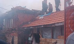 İki katlı ev kullanılamaz hale geldi