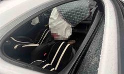 İki otomobil kafa kafaya çarpıştı: 8 yaralı