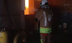 İş yeri alevlere teslim oldu