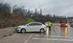 Kaza: 4 araç birbirine girdi