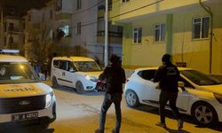 Kurşunlanan evde anne-oğul yaralandı