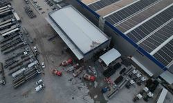 Lojistik firmasında yangın çıktı: 1 itfaiye eri yaralandı