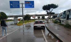 Otomobille motosiklet çarpıştı: 2 yaralı