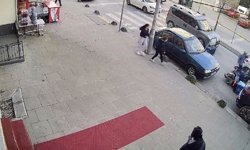 Park halindeki aracın kapısını açtı, motosikletli kurye çarptı