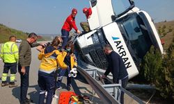 Susurluk'ta tek taraflı kazada sürücü yaralandı