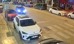 Tartıştığı motosikletliye çarpıp yoluna devam ederek gitti