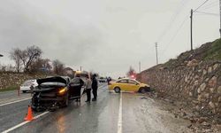 Trafik kazası: 2 yaralı