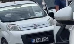 Trafikte yol verme kavgası kamerada