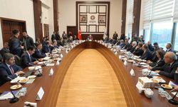 YÖK Başkanı Özvar: 'Halktan kopuk, bulunduğu toplumun ihtiyaçlarını dikkate almayan bir üniversite anlayışı yok'