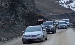 Yol trafiğe kapatılıyor