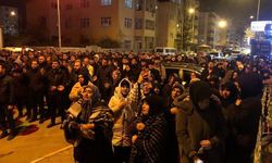 Namaz Sonrası Sahibuz Zaman Camisi Önünde ABD ve İsrail Protesto Edildi