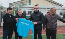 IĞDIR'DA 17 TAKIMA EŞOFMAN DAĞITIMI YAPILDI