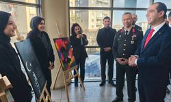 IĞDIR’DA GENÇ FIRÇALARDAN “İSTİKLAL” YORUMU: 105. YIL SERGİSİ AÇILDI