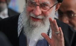 İran dini lideri Hamaney, Meşhed'de defnedilecek