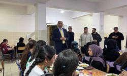 Milli Eğitim Müdürü Gün, Öğrencilerle İftarda Buluştu