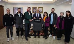 Iğdırlı Dağcılardan Valiye Ziyaret: Iğdır Rotası İçin destek Talep Ettiler